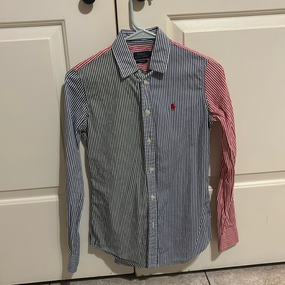 Ralph Lauren button up shirt women’s size 0 multicolor gently worn.